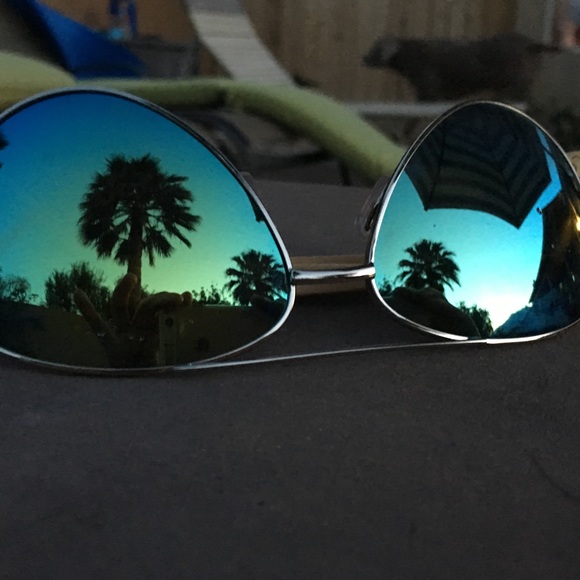 Meet your Posher, Kelsie - Picture 1 of 5